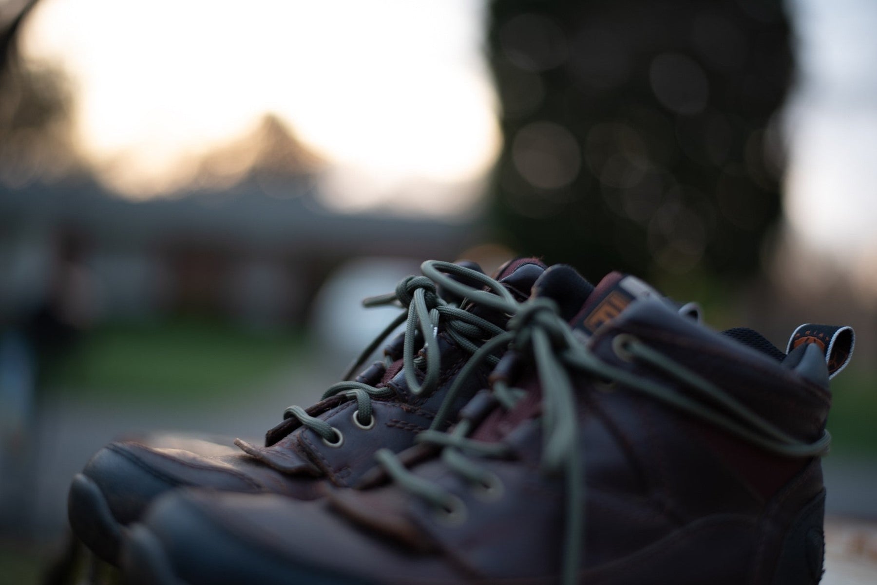 Life-Saving Survival Hacks Using Shoelace Knots: 6 Tips & Tricks